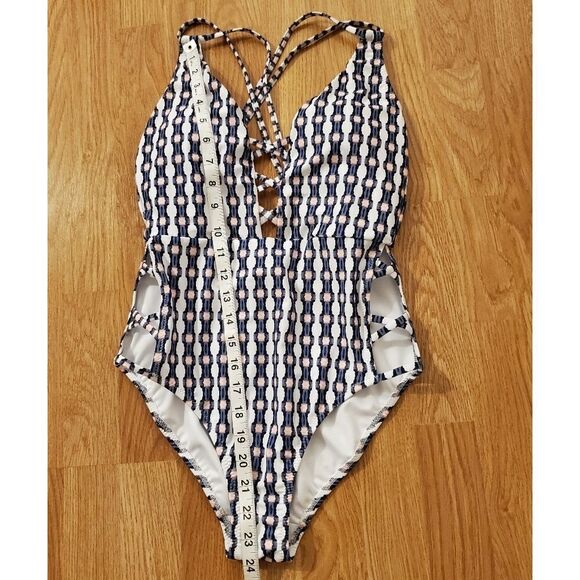 Jessica Simpson Venice Beach  Plunging One Piece - Picture 10 of 13